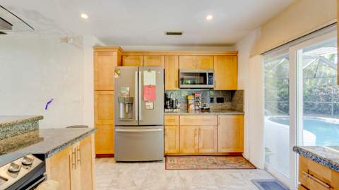 634 W Lakewoode Circle, Delray Beach FL - photo 19 of 59