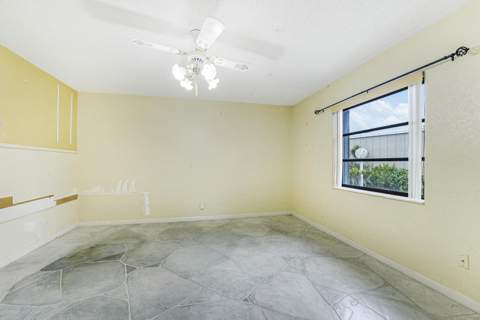 8421 Bonita Isle Drive, Lake Worth FL - photo 11 of 39