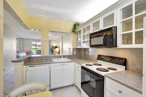 105 Paradise Harbour Boulevard #109, North Palm Beach FL - photo 7 of 36