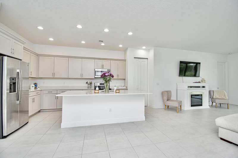 3 bedroom Single Family Residence at 16420 Sandy Shore Drive, Sky Cove, Loxahatchee — photo 4