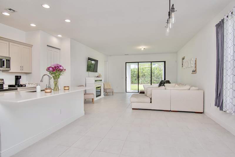 3 bedroom Single Family Residence at 16420 Sandy Shore Drive, Sky Cove, Loxahatchee — photo 5