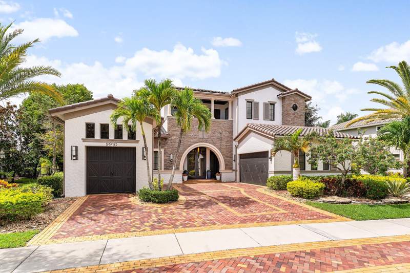 6 bedroom Single Family Residence at 9910 Bay Leaf Court, Parkland Golf And Country Club, Parkland — photo 4