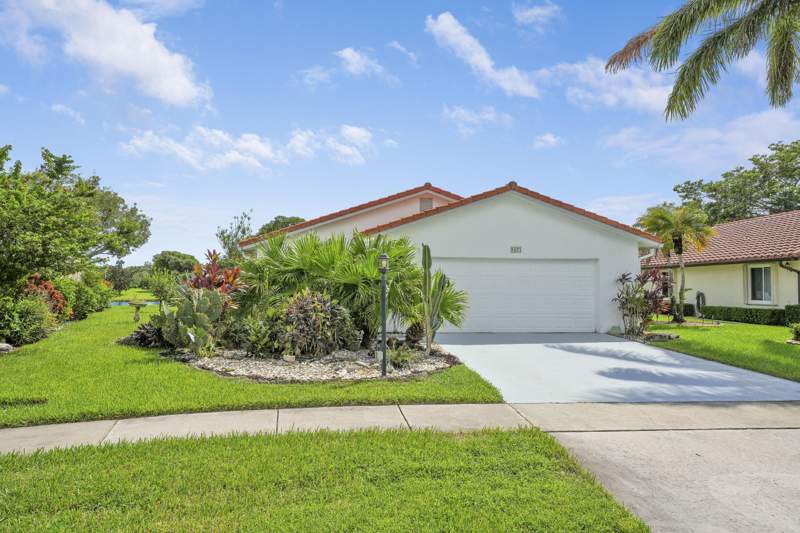 3 bedroom Single Family Residence at 8421 Bonita Isle Drive, Lakes Of Sherbrooke Phase 3, Lake Worth — photo 2