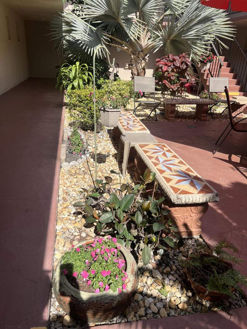 2 bedroom Condominium at 504 Davis Road #95, Lakeside Village, Palm Springs — photo 4