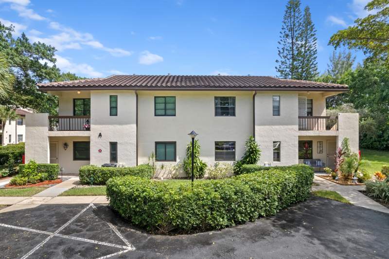 2 bedroom Condominium at 21734 Arriba Real #32b, Glades Of Boca Lago Condo, Boca Raton — photo 2