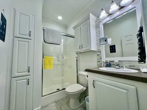 413 Hibiscus Drive, Deerfield Beach FL - photo 8 of 56