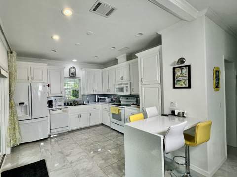 413 Hibiscus Drive, Deerfield Beach FL - photo 14 of 56
