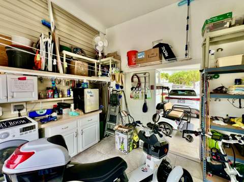 413 Hibiscus Drive, Deerfield Beach FL - photo 24 of 56
