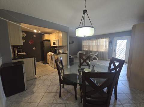 2010 Westbury F #2010, Deerfield Beach FL - photo 7 of 27