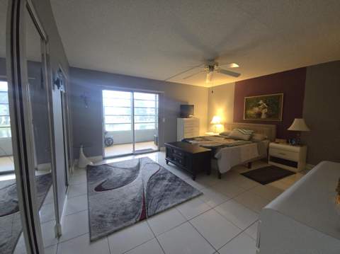 2010 Westbury F #2010, Deerfield Beach FL - photo 12 of 27