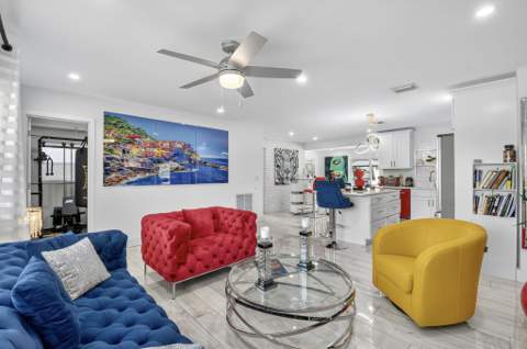 449 SW 4th Avenue, Boynton Beach FL - photo 6 of 56