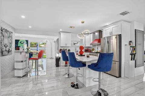 449 SW 4th Avenue, Boynton Beach FL - photo 8 of 56