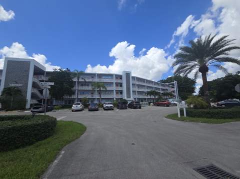 2010 Westbury F #2010, Deerfield Beach FL - photo 20 of 27