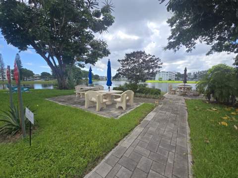2010 Westbury F #2010, Deerfield Beach FL - photo 21 of 27