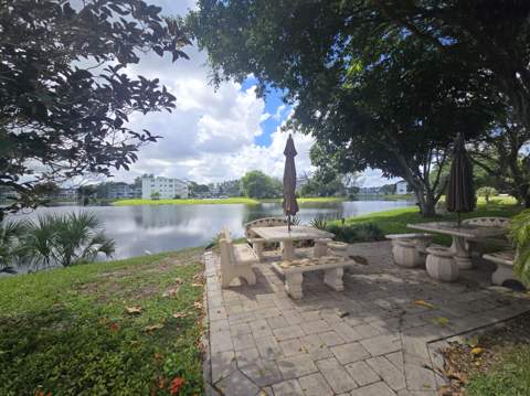 2010 Westbury F #2010, Deerfield Beach FL - photo 22 of 27
