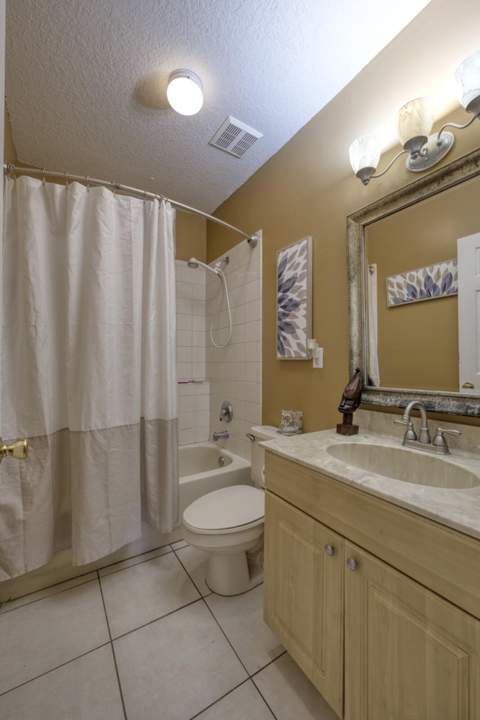 416 Circle Drive, Boynton Beach FL - photo 18 of 25