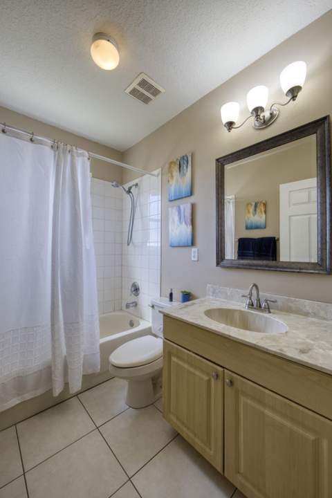 416 Circle Drive, Boynton Beach FL - photo 14 of 25