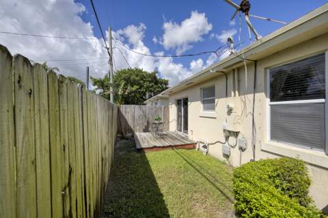 416 Circle Drive, Boynton Beach FL - photo 19 of 25