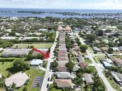 416 Circle Drive, Boynton Beach FL - photo 23 of 25