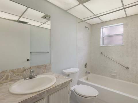 405 Burgundy I, Delray Beach FL - photo 12 of 36
