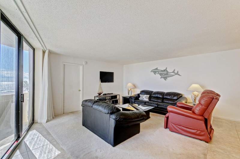 2 bedroom Condominium at 2800 N Ocean Drive #B - 6d, Phoenix Towers, Singer Island — photo 5