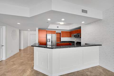 2640 Lake Shore Drive #2011, Riviera Beach FL - photo 12 of 68