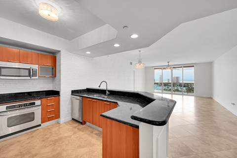 2640 Lake Shore Drive #2011, Riviera Beach FL - photo 13 of 68