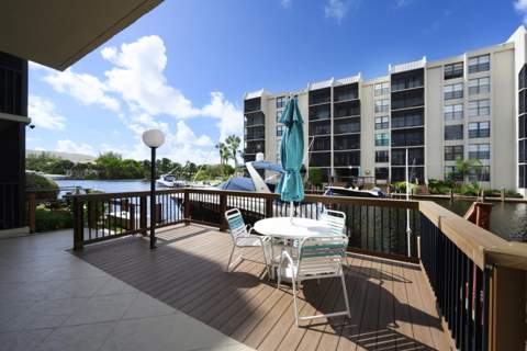 8 Royal Palm Way #2050, Boca Raton FL - photo 23 of 26