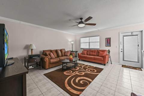 213 Brittany #E, Delray Beach FL - photo 6 of 39