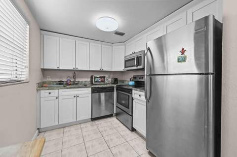 213 Brittany #E, Delray Beach FL - photo 11 of 39