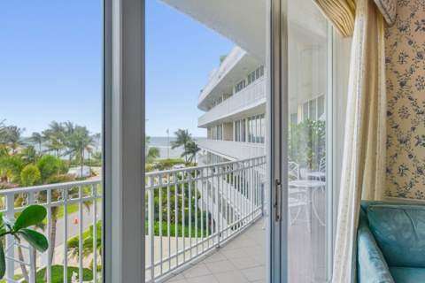 100 Royal Palm Way #F4, Palm Beach FL - photo 13 of 28
