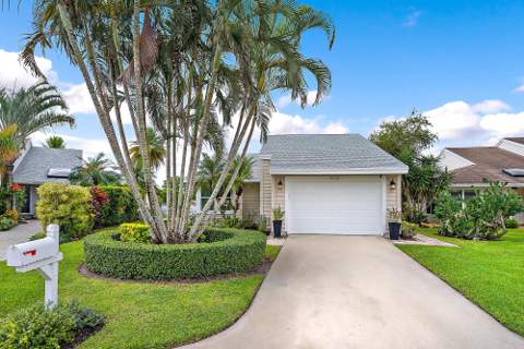 6642 S Pine Court, Palm Beach Gardens FL - photo 24 of 31
