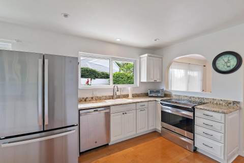 6642 S Pine Court, Palm Beach Gardens FL - photo 6 of 31
