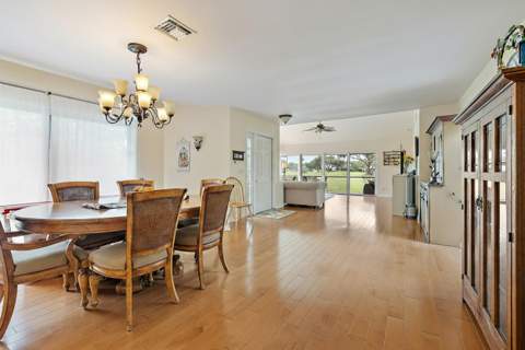 6642 S Pine Court, Palm Beach Gardens FL - photo 15 of 31