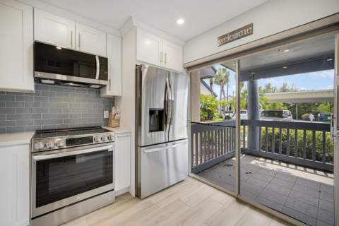 1637 NE Nautical Place #804, Jensen Beach FL - photo 15 of 25