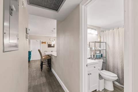184 Oakridge L #184, Deerfield Beach FL - photo 15 of 55