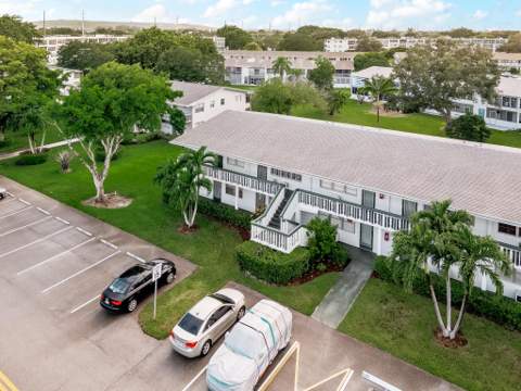 184 Oakridge L #184, Deerfield Beach FL - photo 22 of 55