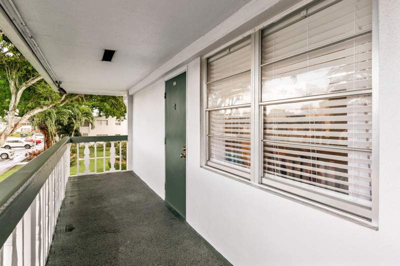 2 bedroom Condominium at 184 Oakridge L #184, Oakridge L Condo, Deerfield Beach — photo 3