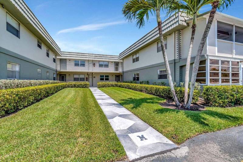 2 bedroom Condominium at 613 Monaco M, Kings Point Monaco Condos, Delray Beach — photo 2
