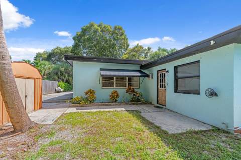 3101 Glenwood Road, West Palm Beach FL - photo 16 of 21
