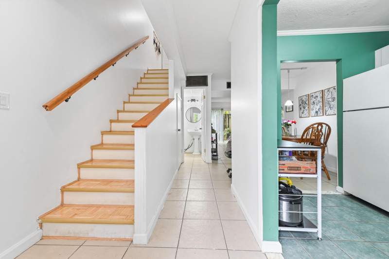 2 bedroom Townhouse at 803 W Oakland Park Boulevard #A7, Racquet Club, Oakland Park — photo 2