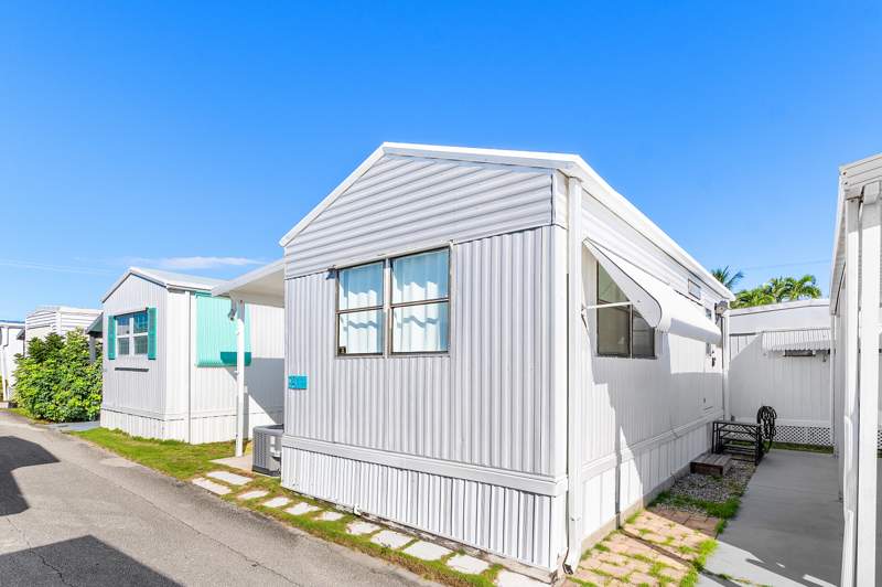 1 bedroom Manufactured Home at 24 Juniper Drive #K, Briny Breezes Inc, Briny Breezes — photo 3