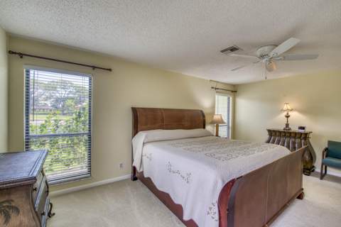 13793 Whispering Lakes Lane, Palm Beach Gardens FL - photo 18 of 47