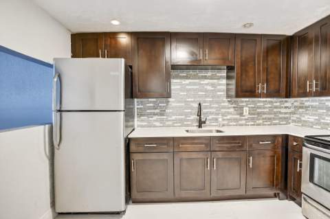 4770 NW 10th Court #104, Plantation FL - photo 7 of 23