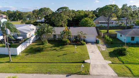 382 SE Evans Avenue, Port St. Lucie FL - photo 19 of 23