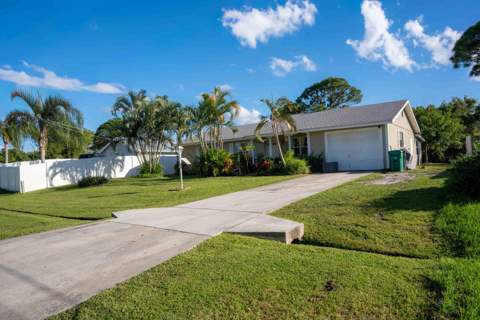382 SE Evans Avenue, Port St. Lucie FL - photo 23 of 23