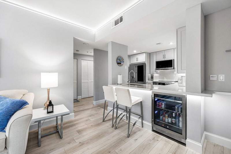 1 bedroom Condominium at 255 Evernia Street #1115, Strand Condo, West Palm Beach — photo 4