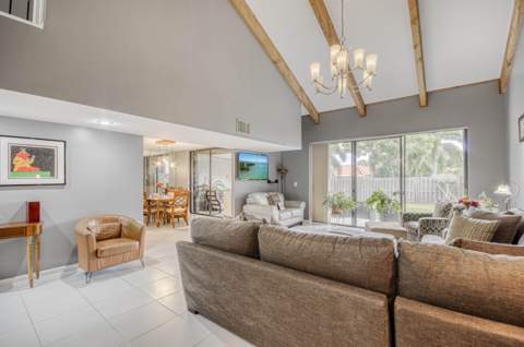 11135 Oakdale Road, Boynton Beach FL - photo 8 of 42