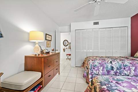 5153 Oak Hill Lane #512, Delray Beach FL - photo 22 of 42