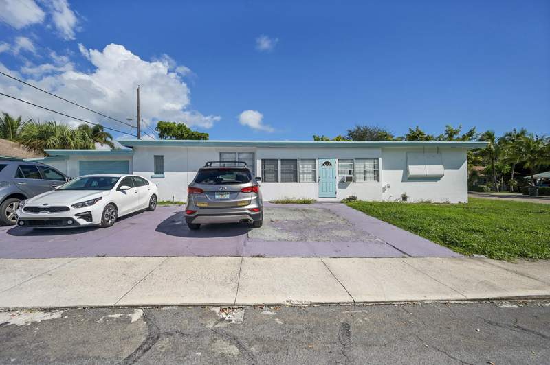 3 bedroom Single Family Residence at 721 N A Street, Hillcrest At L W, Lake Worth Beach — photo 2
